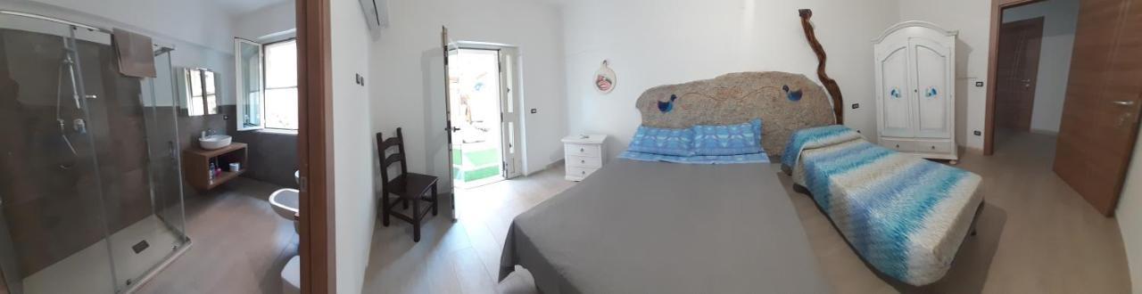 Bed And Breakfast Murales Orgosolo Exterior photo